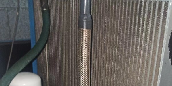 空壓機冷卻器產生水垢，如何清理？