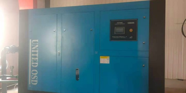 三臺(tái)優(yōu)耐特斯空壓機(jī)保養(yǎng)完成！