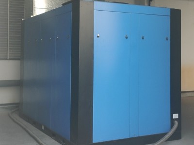 成交！睿寂行與青島某通訊設(shè)備公司，兩級壓縮空壓機(jī)項(xiàng)目達(dá)成合作