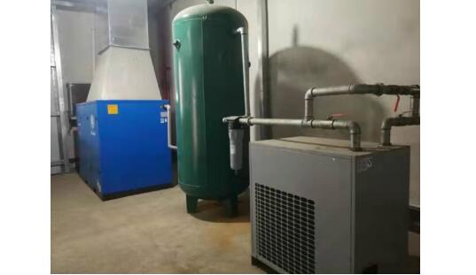 螺桿空壓機定期放水